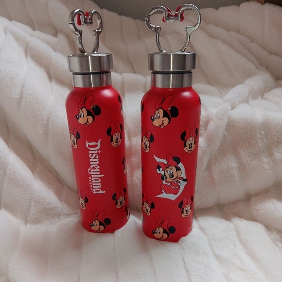 Disney water bottle Minnie Mouse red  bottle - Picture 1 of 5